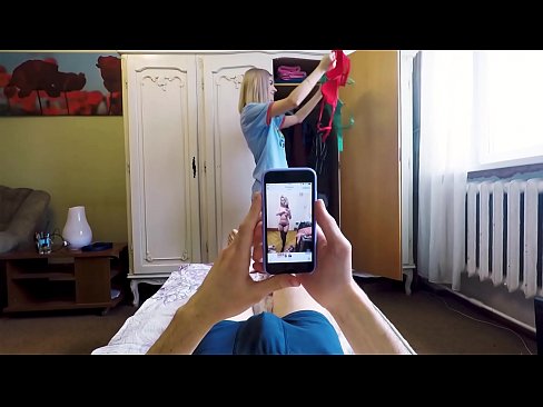 ❤️ Üvey kızkardeş, anne eve gelmeden önce kardeşi boşalmak yaptı ❤️ Porno bizde ❌️